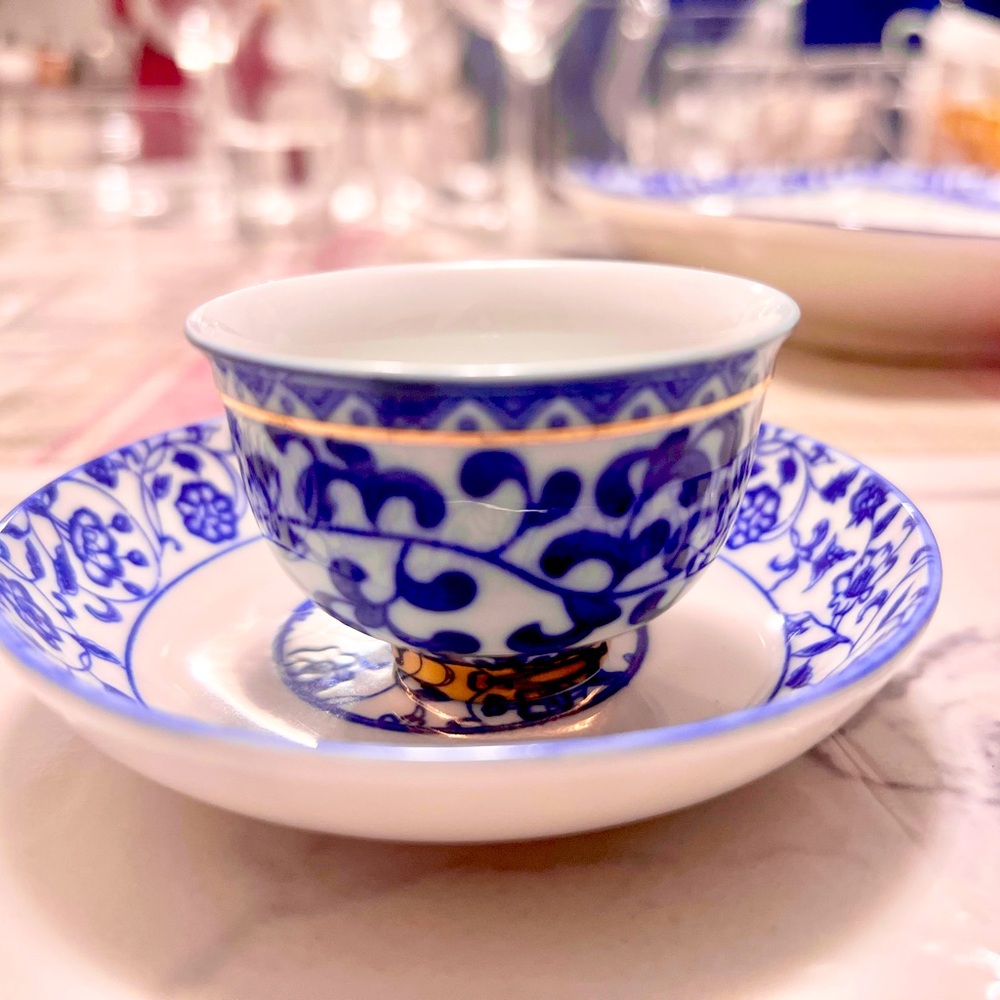 Ceramic coffee cup set
